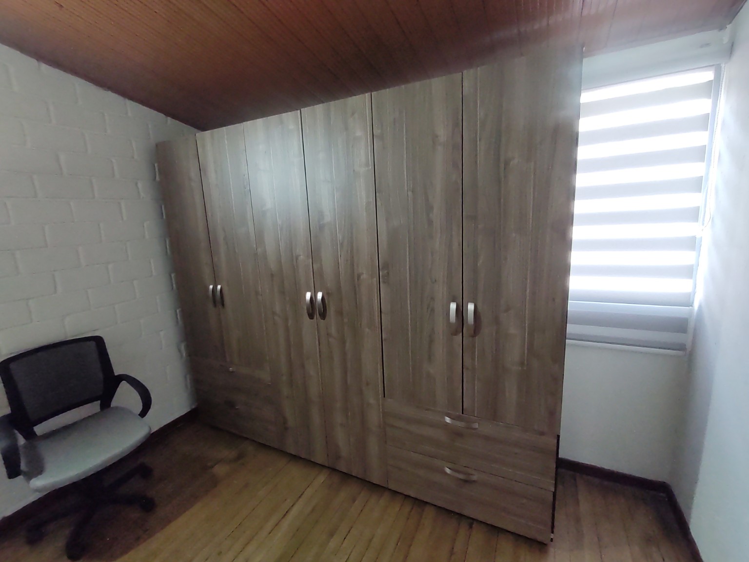Trabajo realizado: closet instalado
